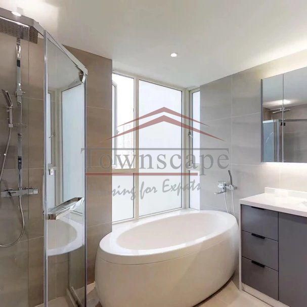  High-End 4BR Apartment in Jingan