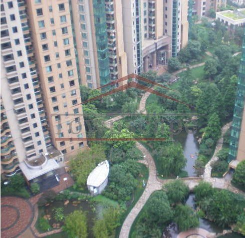  High-End 4BR Apartment in Jingan