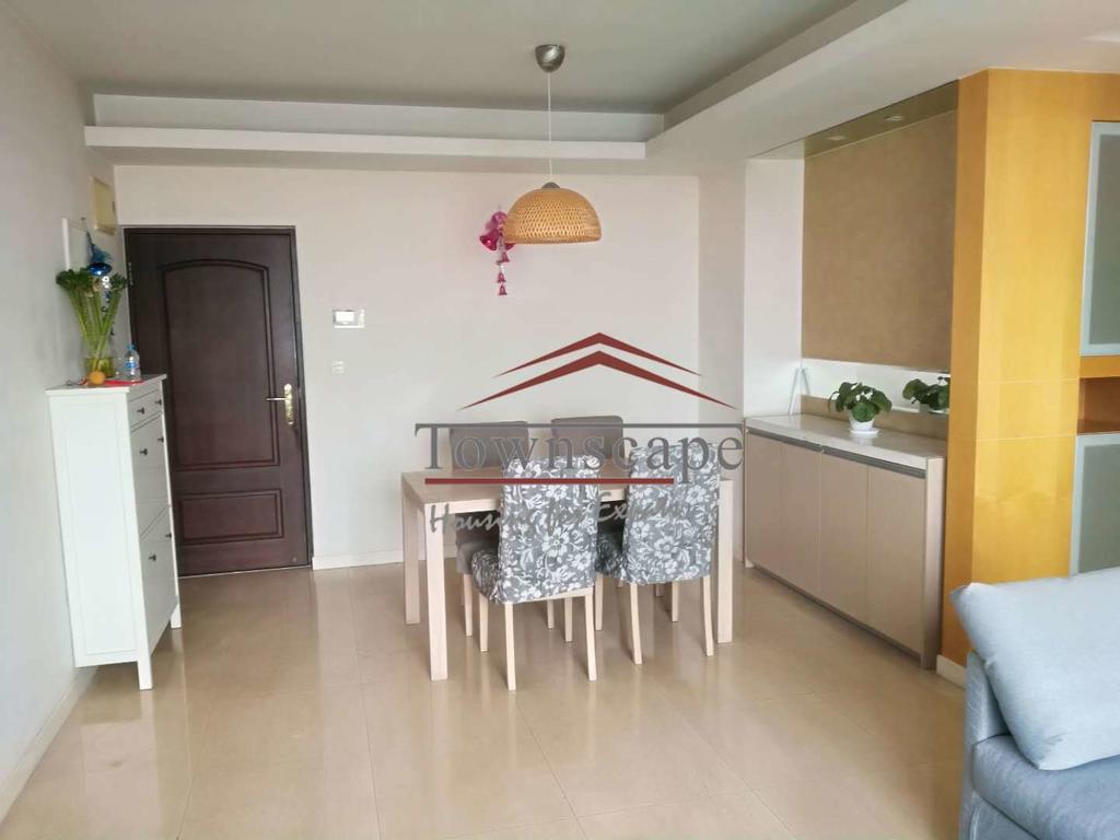  Modern 2BR Apartment with View over Xujiahui Park