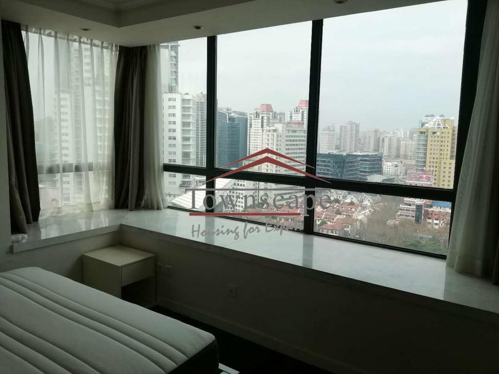  Modern 2BR Apartment with View over Xujiahui Park