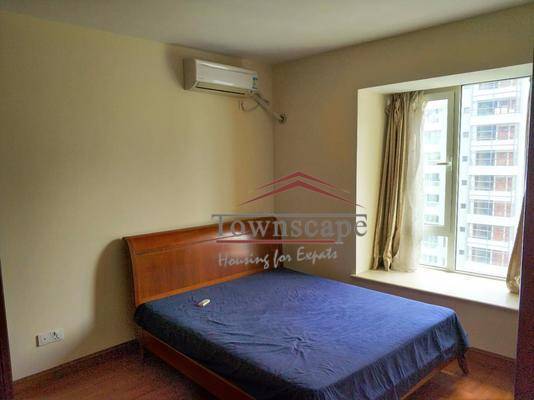  3BR Apartment with Floor Heating in Anfu Road