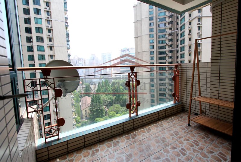  Well Designed 2BR Apartment for Rent in Xujiahui