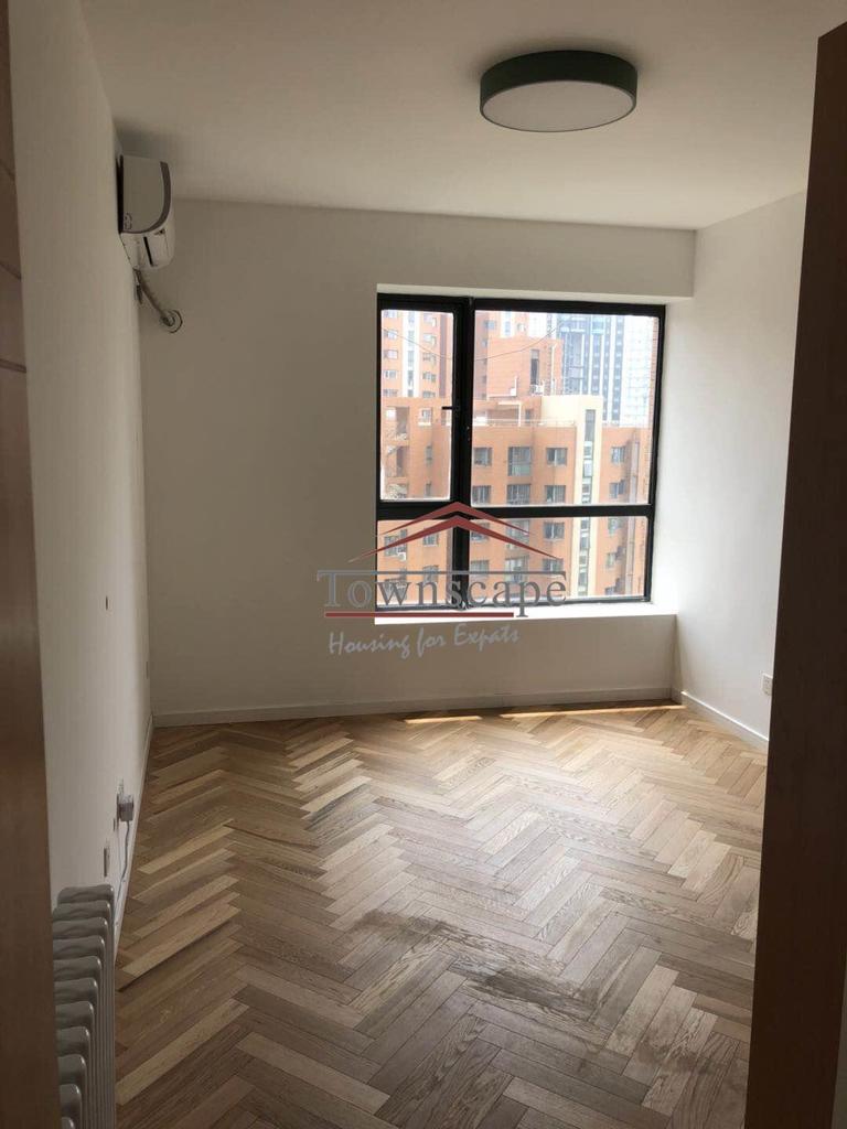  Nice and Bright 2BR Apartment in Jing an