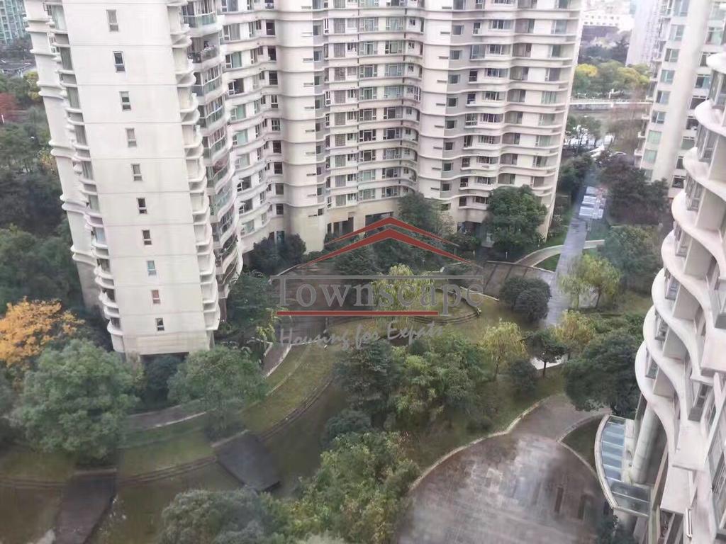  Fully furnished Apartment beside Suzhou Creek